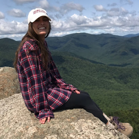 Meet your Posher, Kelsey - Picture 1 of 1